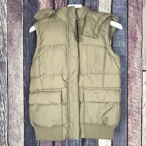 NWT GAP Down Winter Vest Small